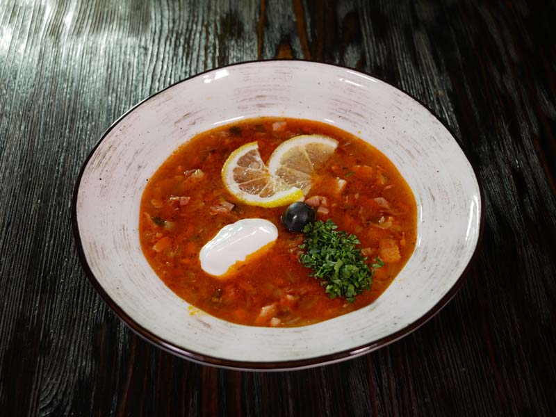 Солянка сборная мясная